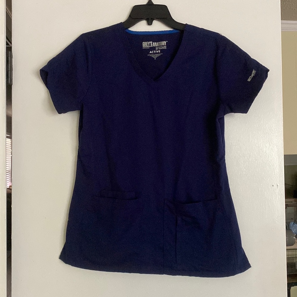 Grey’s Anatomy by Barco Navy Women’s Scrub Top Size Small